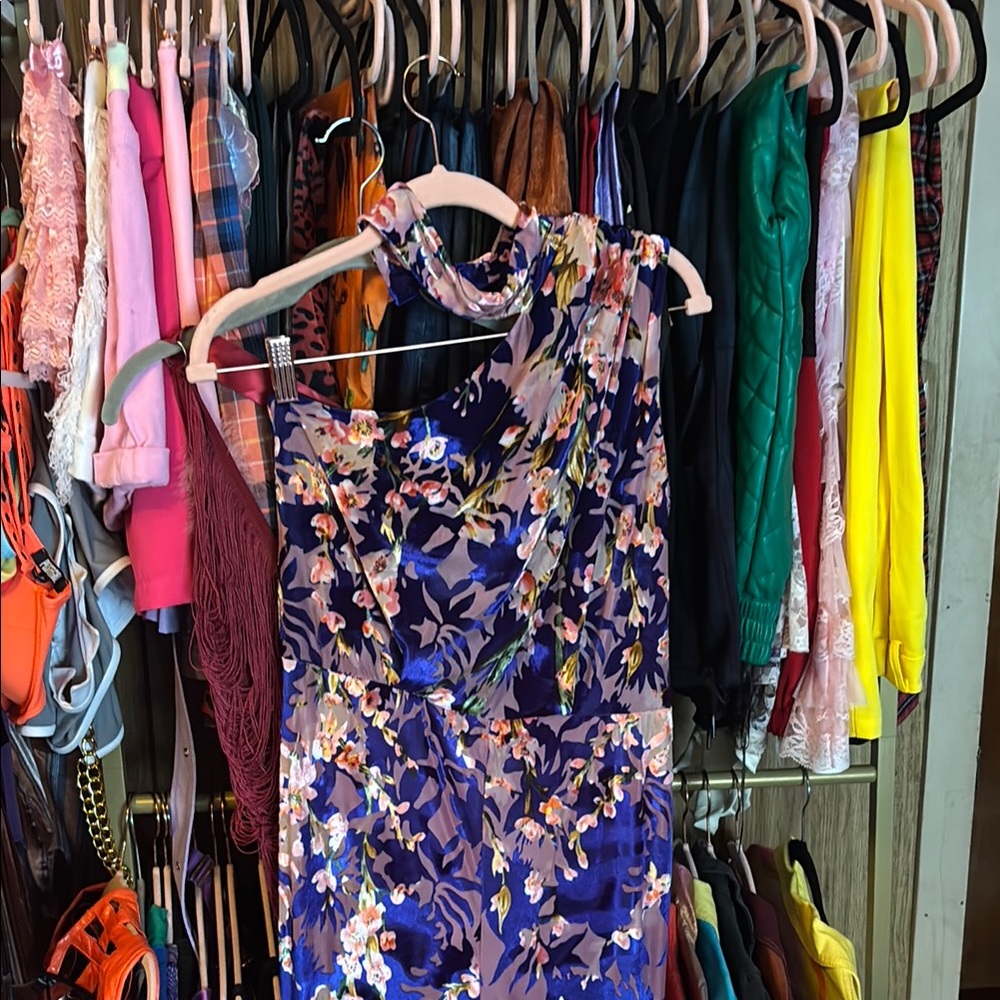 Floral One-Shoulder jumpsuit